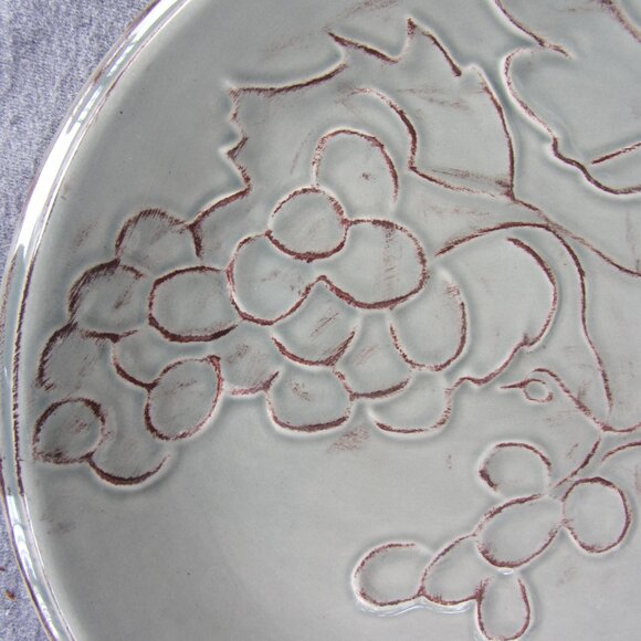 grey grapes salad plate by TAG Ltd set of 4 (w3079) - Picture 4 of 12